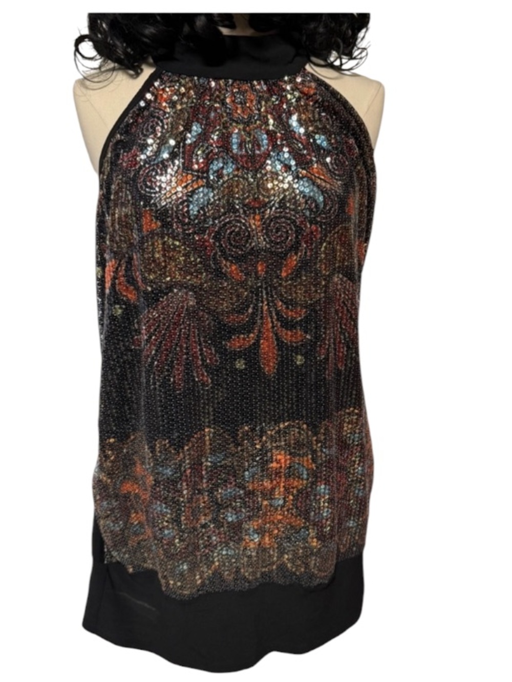 Dots women’s top with glitt size 2X in excellent condition